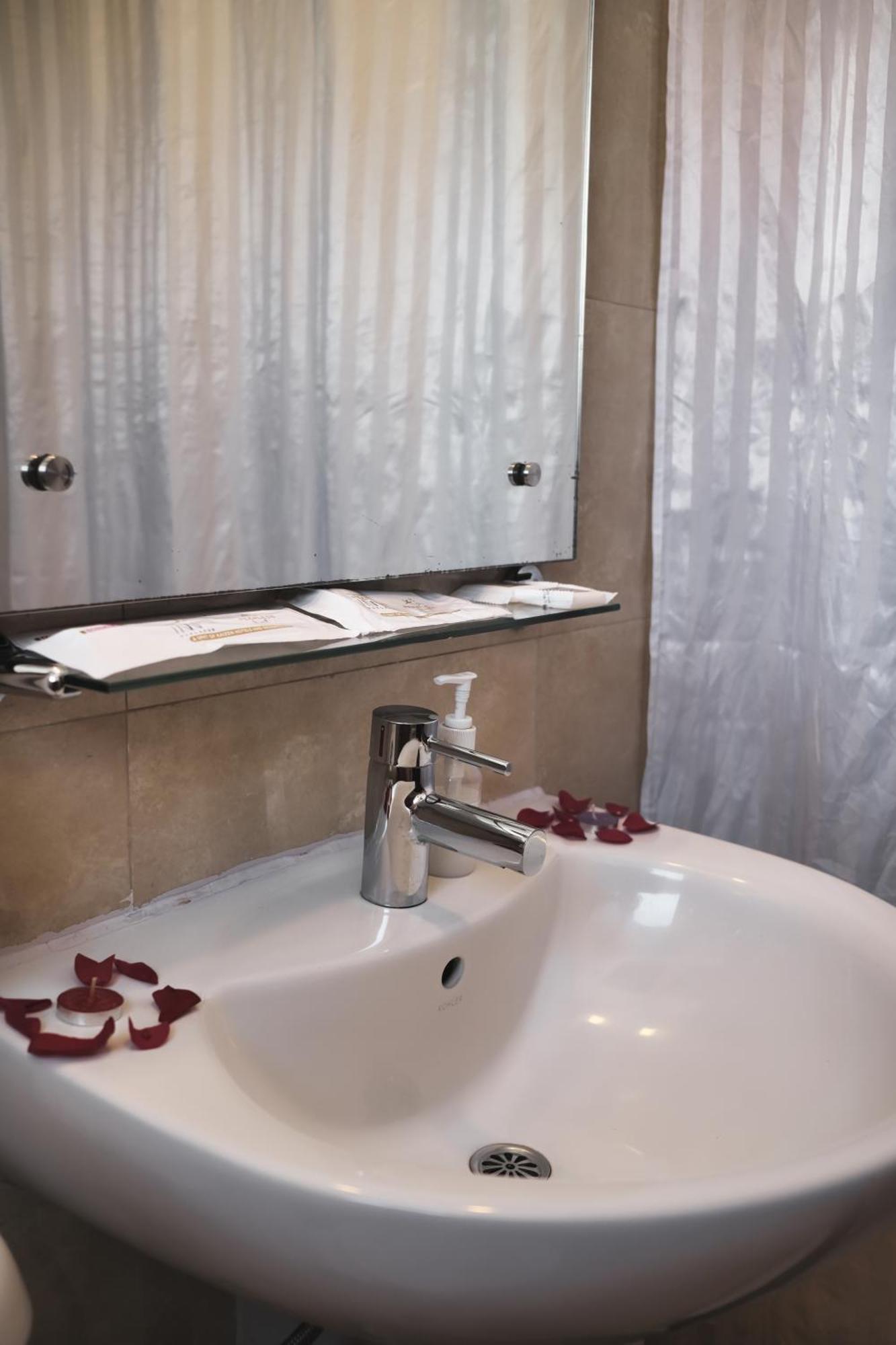 Peerless Hotel Durgapur מראה חיצוני תמונה